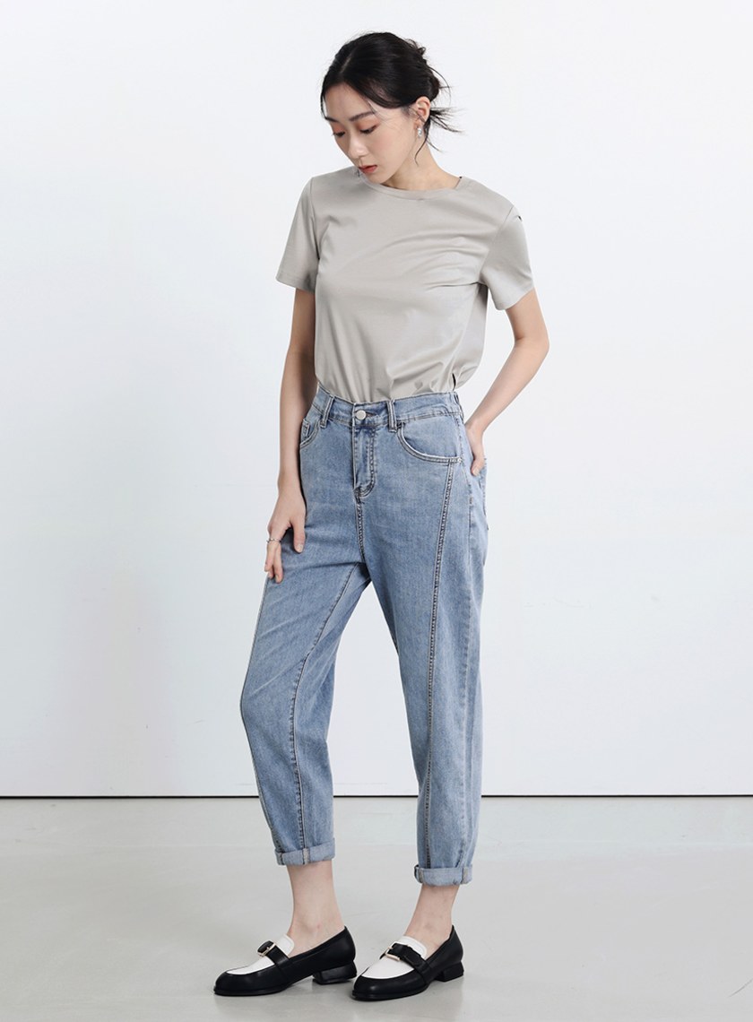 素面背簍空細節短袖上衣